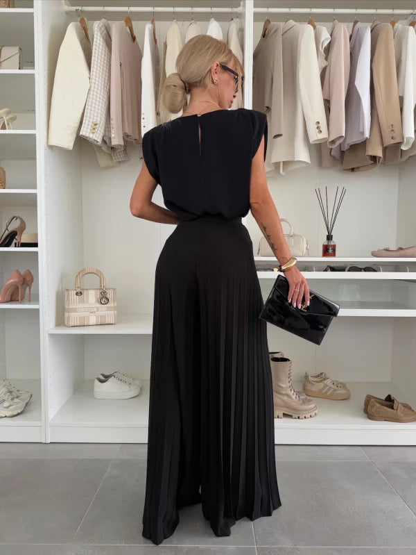 Evelyn™ Elegant 2-Piece Set | Flowing Top and Pleated Trousers